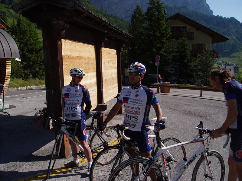 gal/2010/07 - Sella Ronda Bike Day 2010/05 - SellaRonda_Bike_Day/01_La Partenza/6P6270139-01.jpg